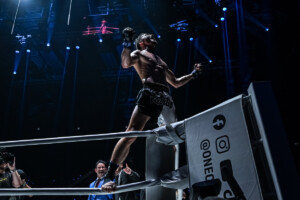 Petsukumvit Boi Bangna Aslamjon Ortikov ONE Friday Fights 114 69 1200x800 1