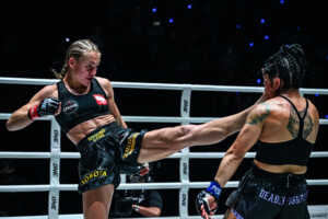 Martyna Kierczynska Cynthia Flores ONE Fight Night 33 2 scaled 1