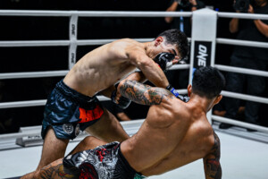 Aslamjon Ortikov Kongthoranee Sor SommaiONE Fight Night 36 10 scaled 1