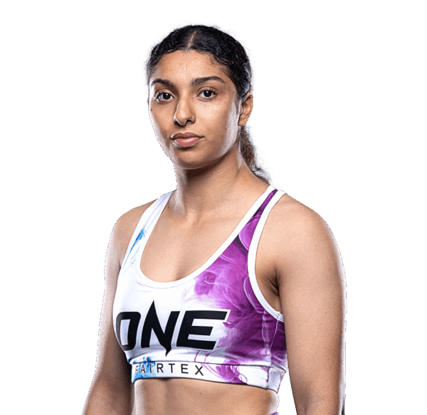 Ichrak_Laroussi hero 1200x1165 1