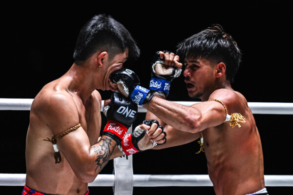 Decho Por Borirak Pompet PongSuphan PK ONE Friday Fights 138 13 scaled
