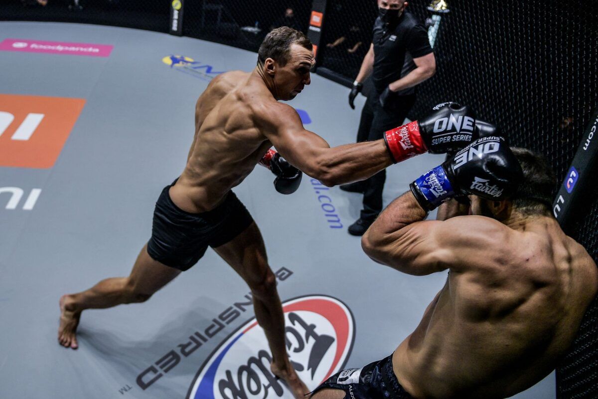 Kickboxing superstar Roman Kryklia fights Andrei Stoica at ONE: COLLISION COURSE