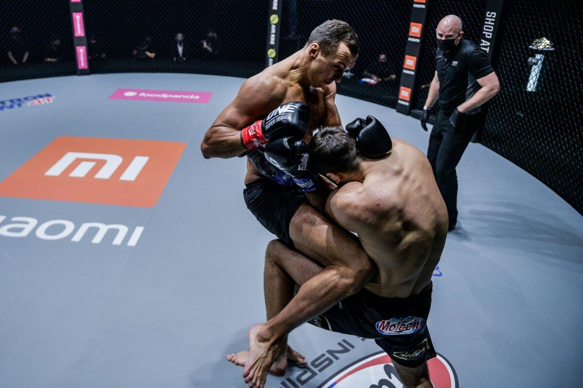 Kickboxing superstar Roman Kryklia fights Andrei Stoica at ONE: COLLISION COURSE
