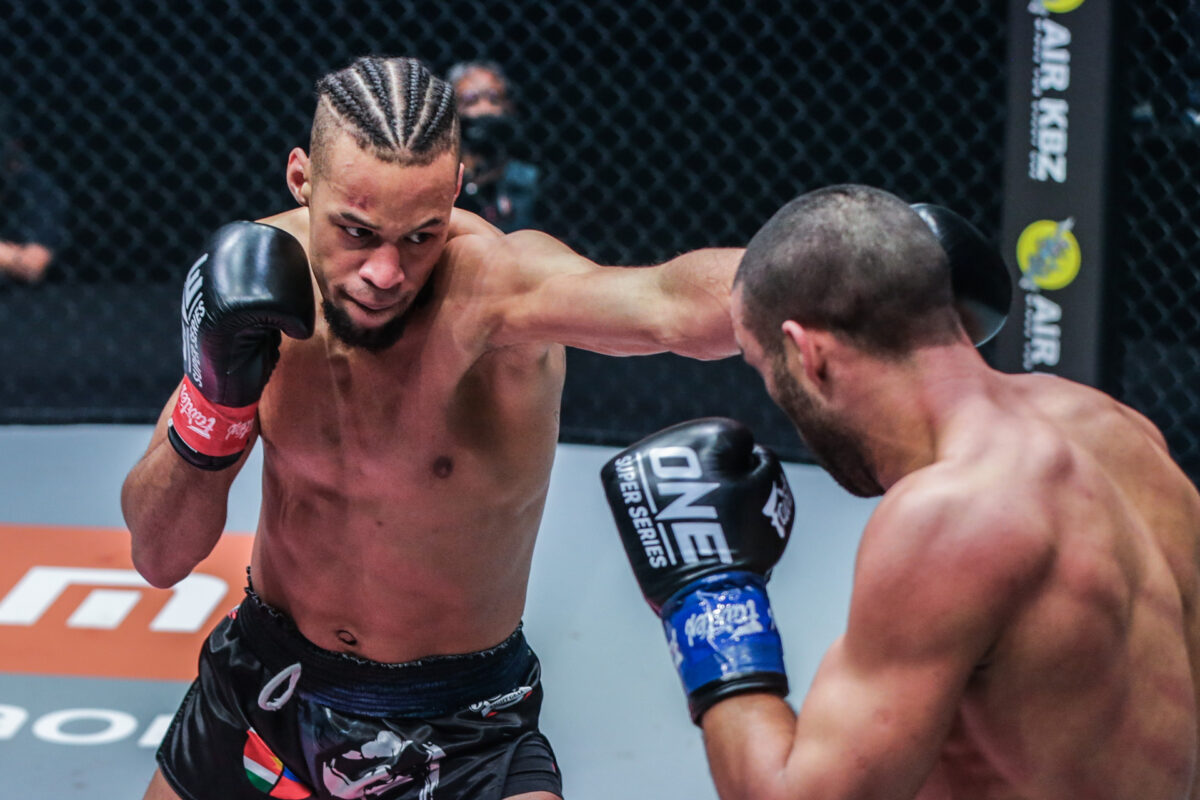 Regian Eersel fights Mustapha Haida at ONE: FISTS OF FURY III