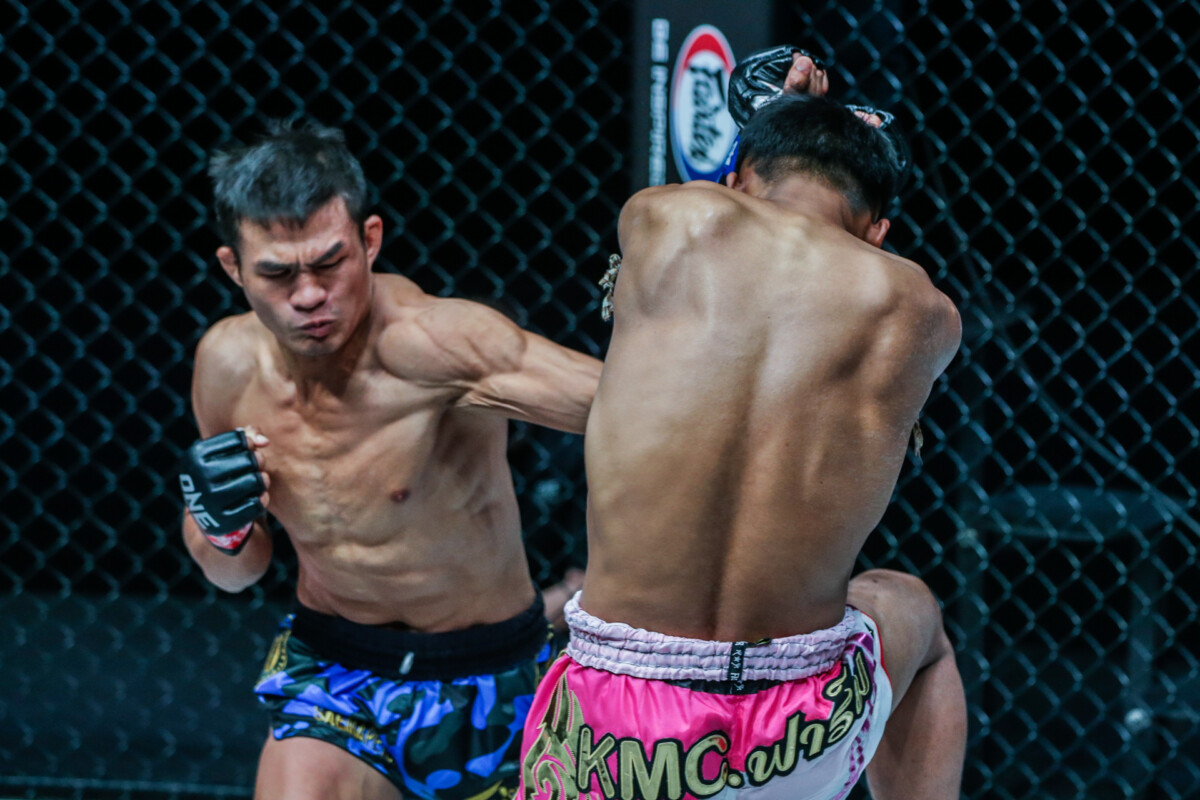Scenes from the ONE: FULL BLAST II main event between Saemapetch Fairtex and Kulabdam Sor. Jor. Piek Uthai