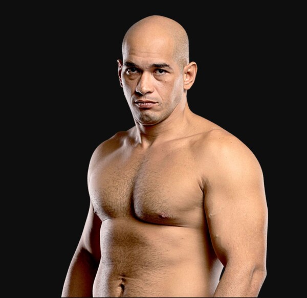 Alexandre_Machado hero 1200x1165 1 600x583