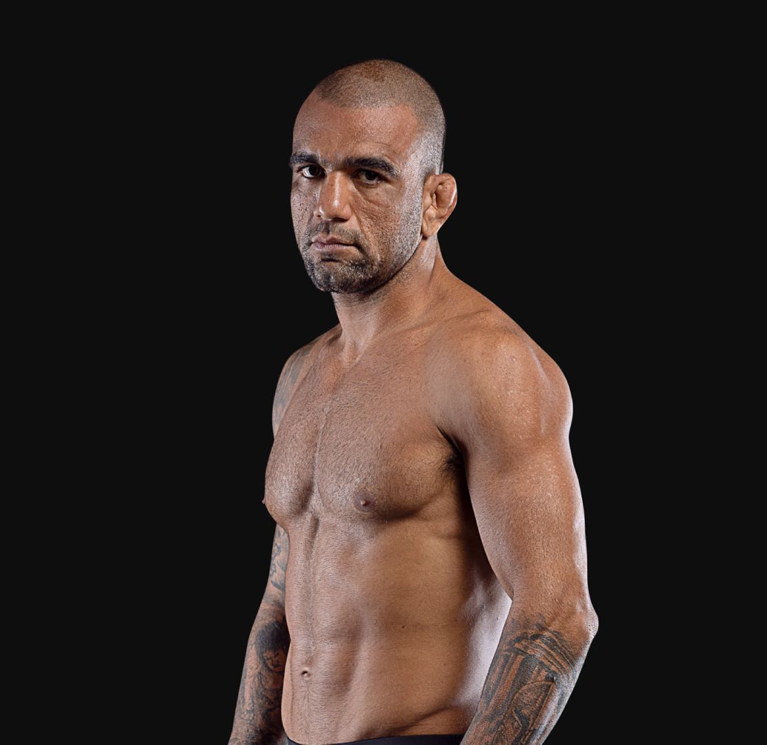 Leandro_Issa hero 1200x1165 1