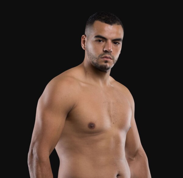 Tarik Khbabez Hero 1200x1165