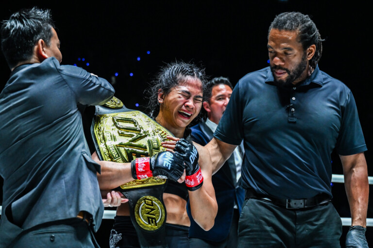 Denice Zamboanga Alyona Rassohyna ONE Fight Night 27 5