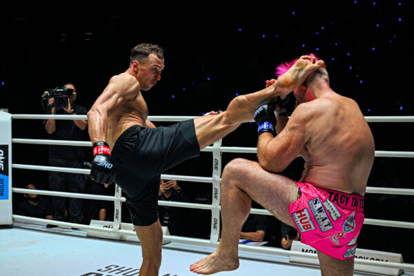 Roman Kryklia Lyndon Knowles ONE Fight Night 30 23 scaled