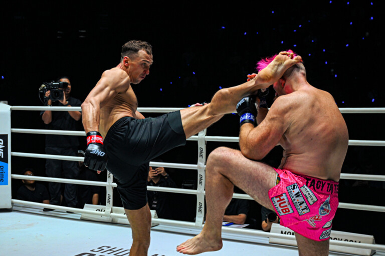 Roman Kryklia Lyndon Knowles ONE Fight Night 30 23 scaled