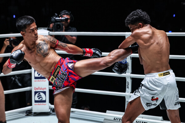 Panpayak Jitmuangnon Othman Rhouni ONE Friday Fights 155 6 scaled