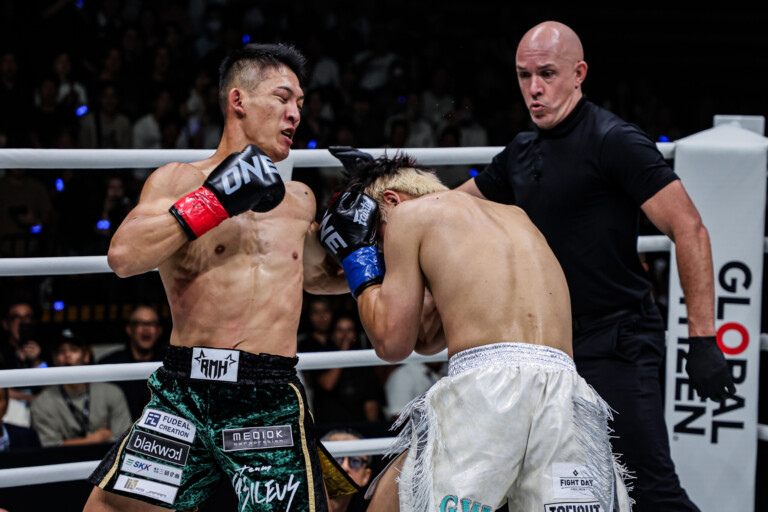 Masaaki Noiri delivers crushing body shot on Liu Mengyang at ONE SAMURAI 2